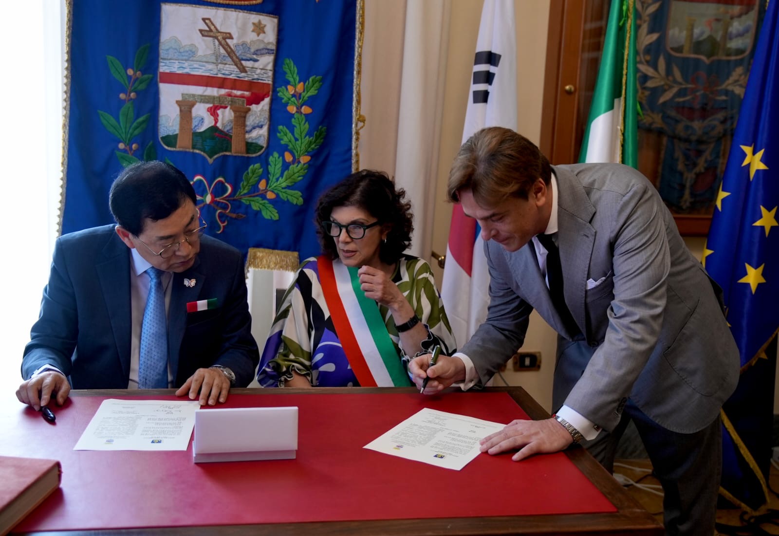 Renewal of the Pompei–Gyeongju twinning relationship